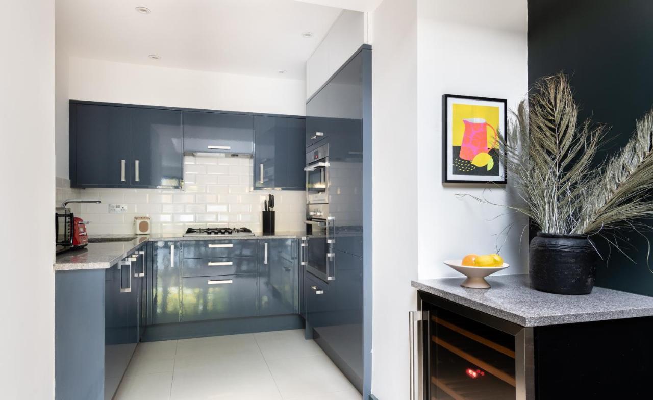 The Heart Of Shepherds Bush - Modern 2Bdr Apartment With Garden Londres Exterior foto